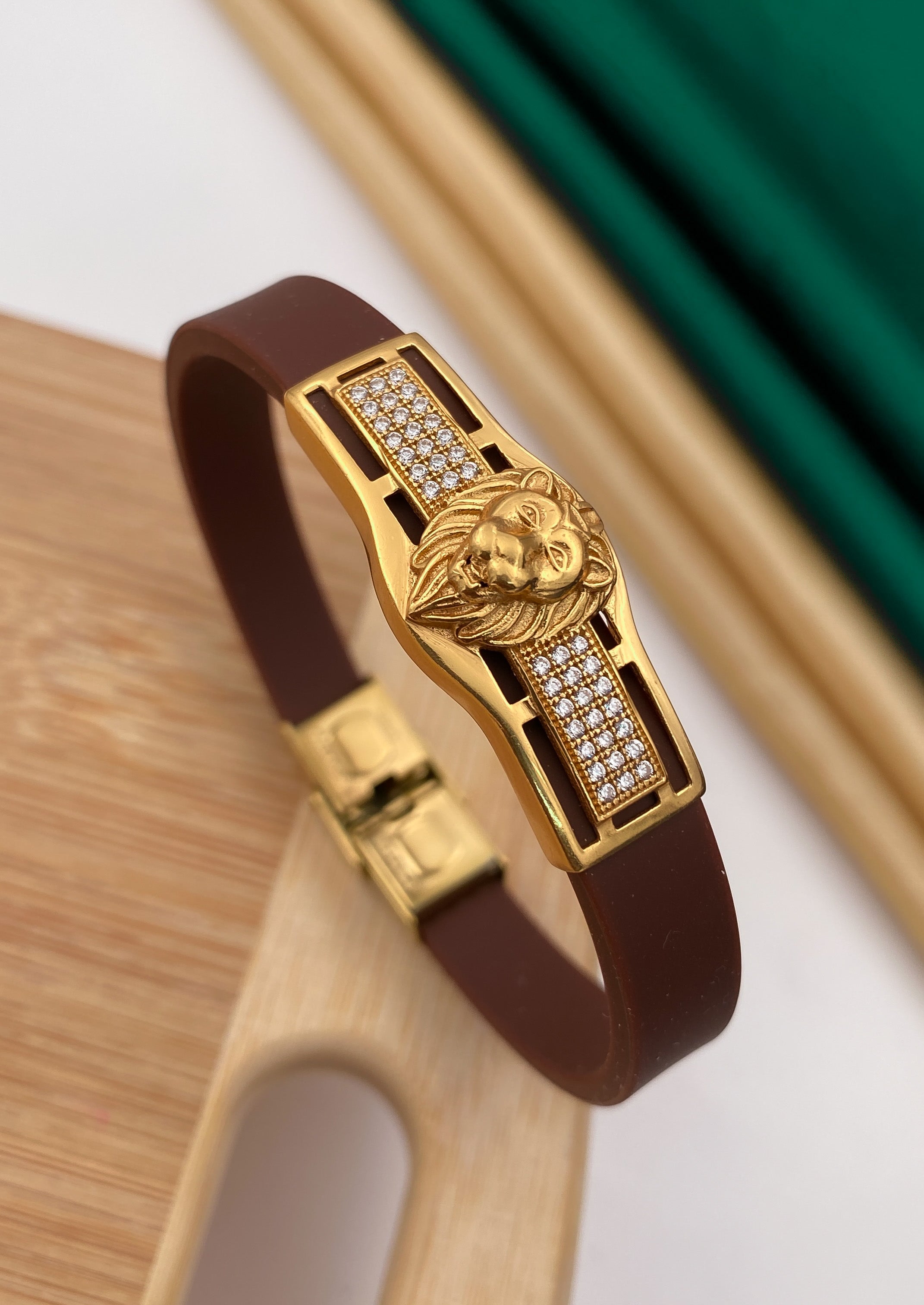 Lion gold plated diamonds in brown silicone bracelet for men